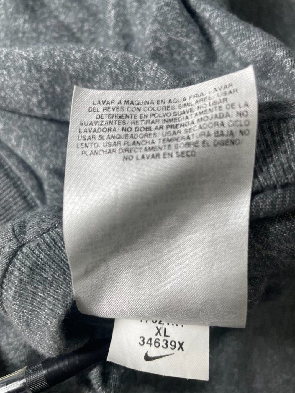 University of Michigan Nike Gray Tee XL Athletic Cut Blue Gold Logo Excellent - Picture 10 of 12